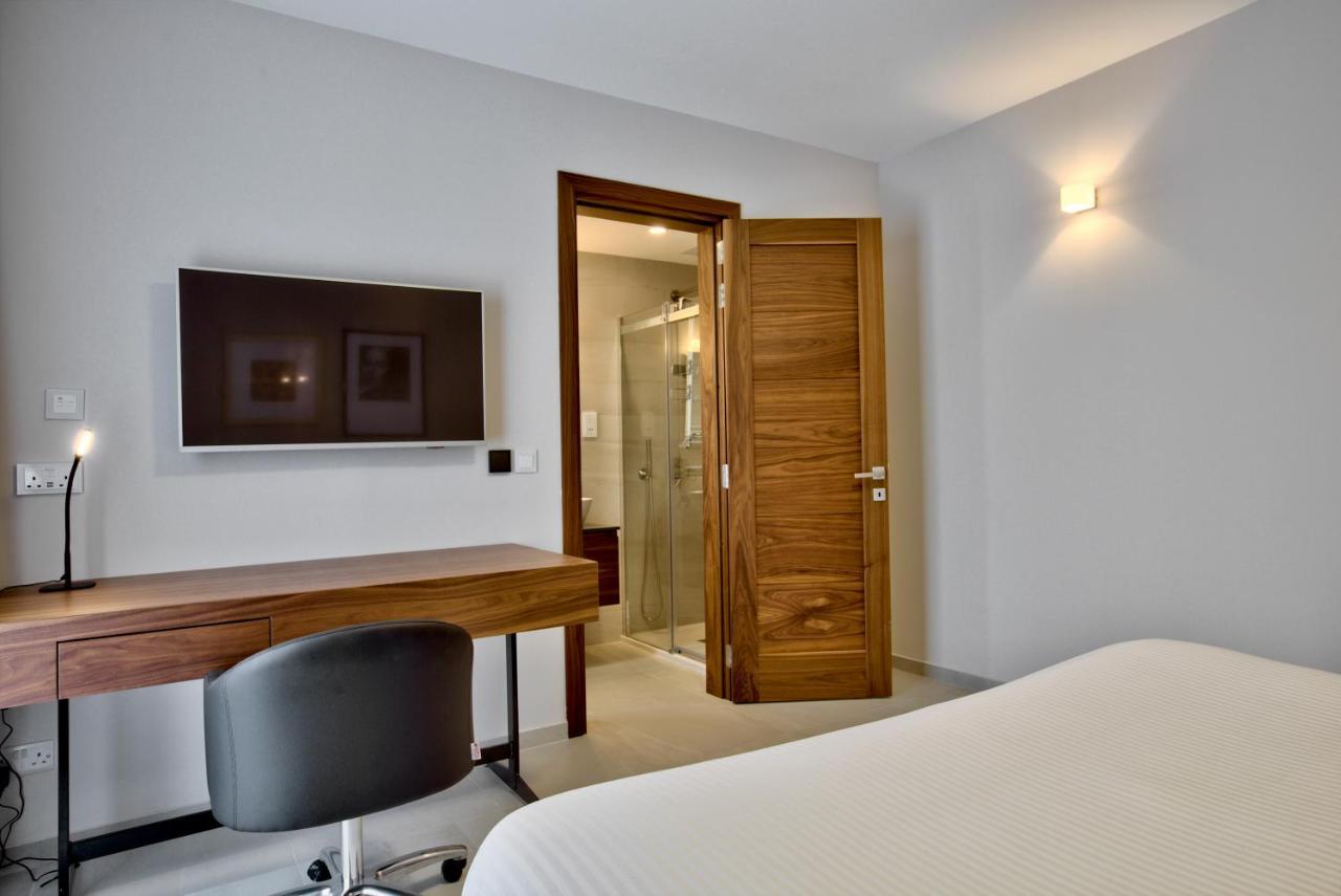 Sea Front Spacious Valletta Views Apartments Sliema Exterior foto