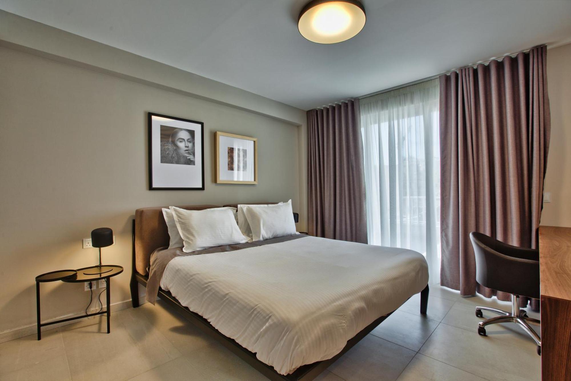 Sea Front Spacious Valletta Views Apartments Sliema Exterior foto